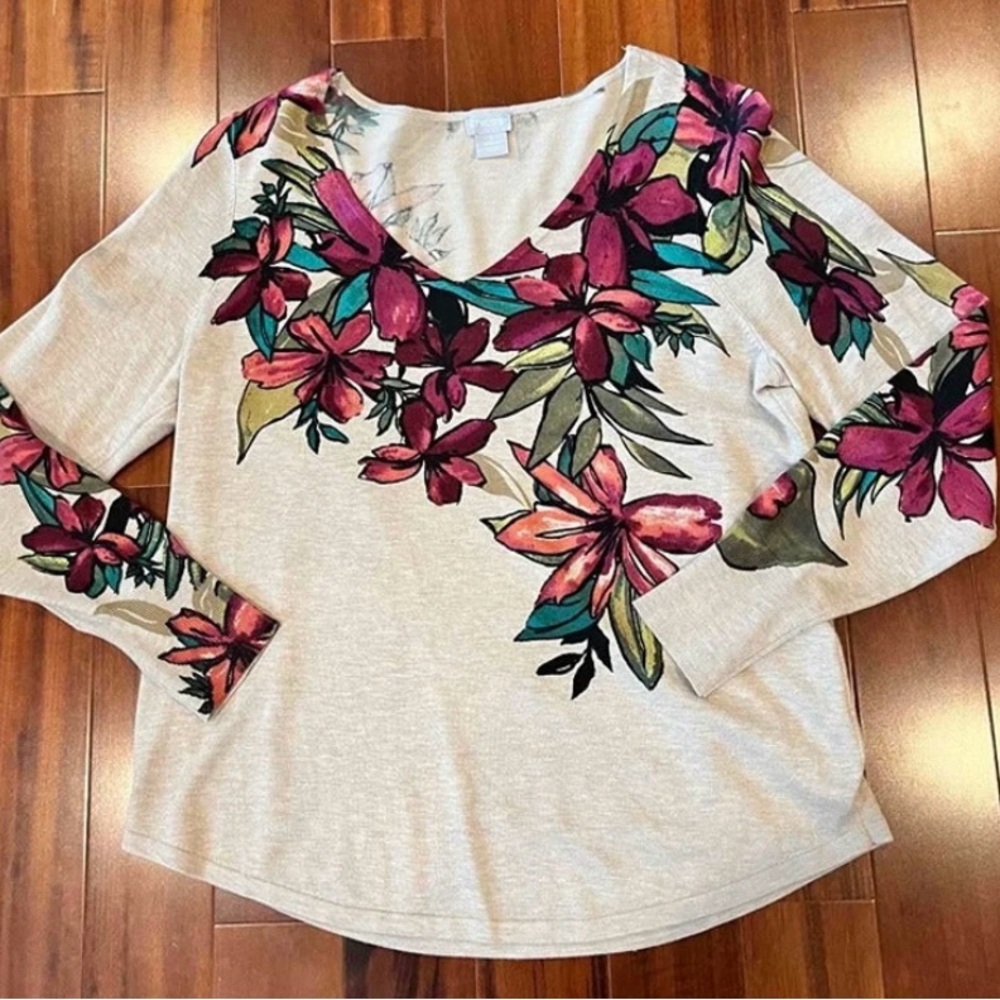 🌺Chico’s tropical floral lightweight pullover sweater, V-neck, long sleeves M